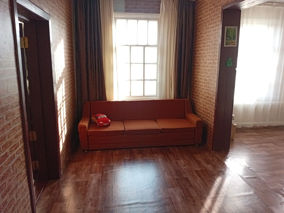 Продам дом в цетре села Аулиеколь