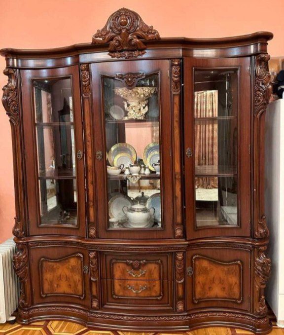 Mexmonhona ga mebel srochna  sotiladi  xolati zor