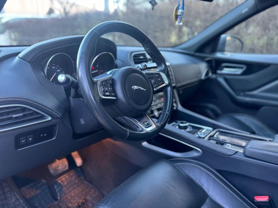 Jaguar f-pace R-Sport 2.0d 4x4 2017