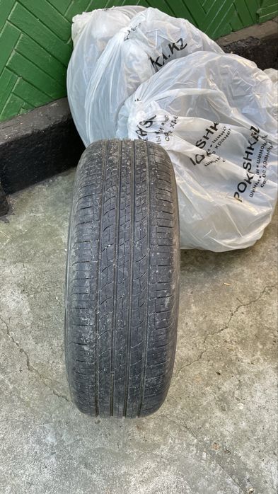 Шины летние 235/65/18