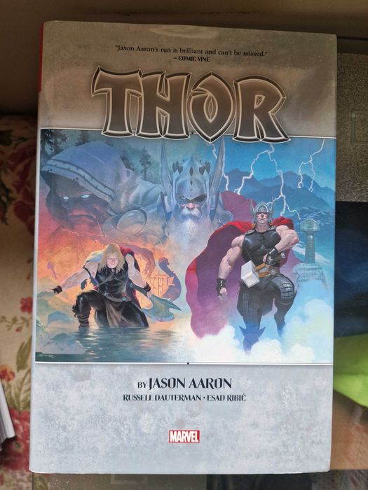 Продавам комикси omnibus DC, Marvel, Image, Vertigo, etc.