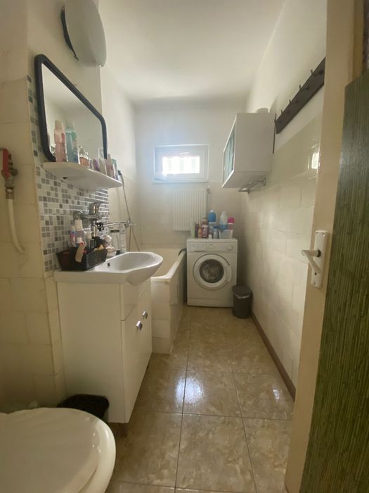 Închiriez apartament 2 camere, Centru