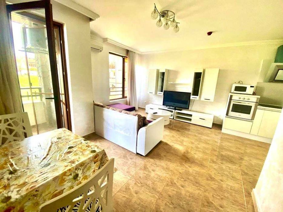 Продава се Двустаен апартамент в Свети Влас - 64 кв.м за 1375 €/кв.м - Снимка #3