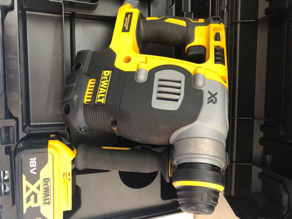 Rotopercutor Dewalt DCH 273