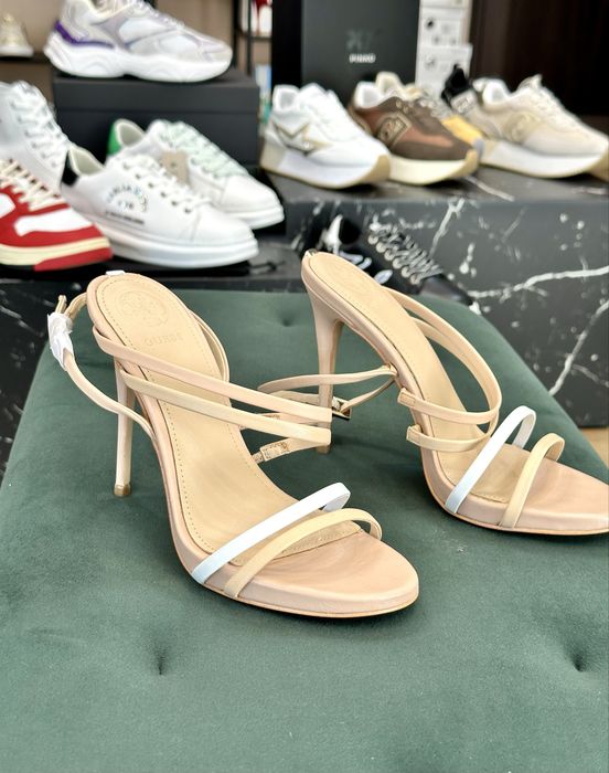 Оригинални дамски обувки на ток Guess Rose White