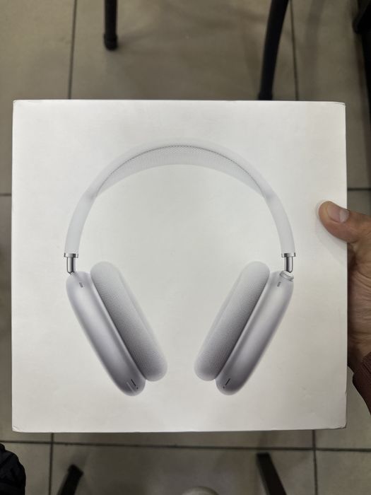 AirPods Max Silver