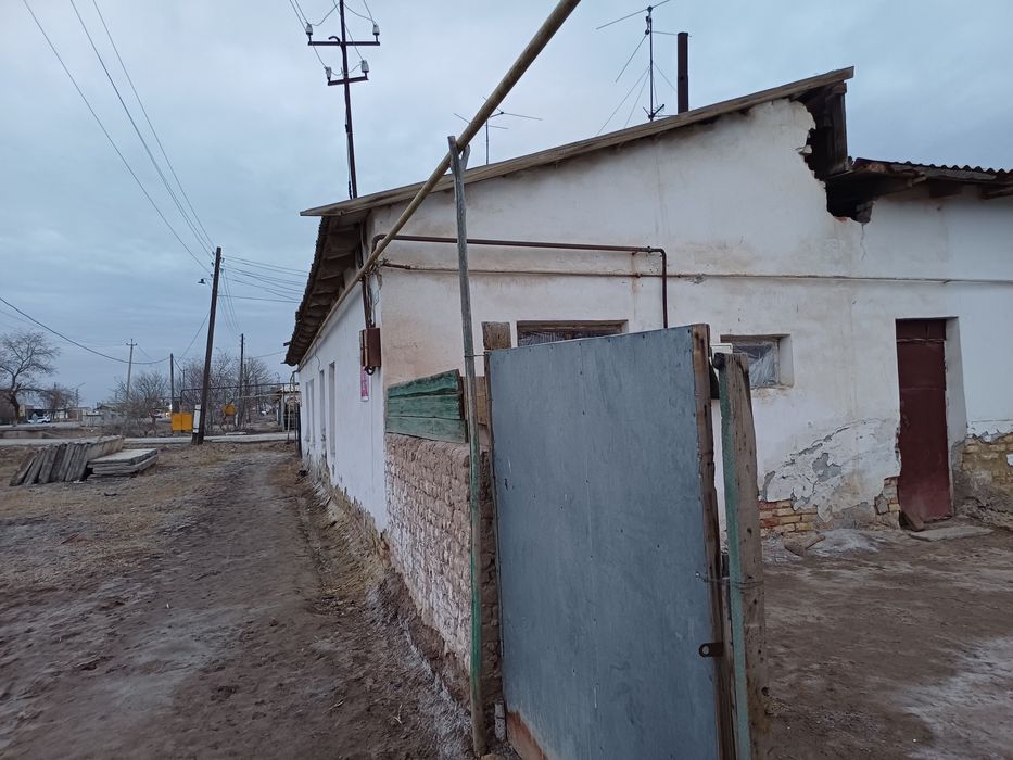 Жолдын бойындагы жай сатылады