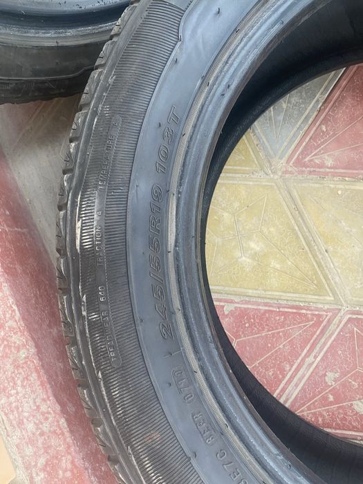 Продается покрышки Р19 245/55