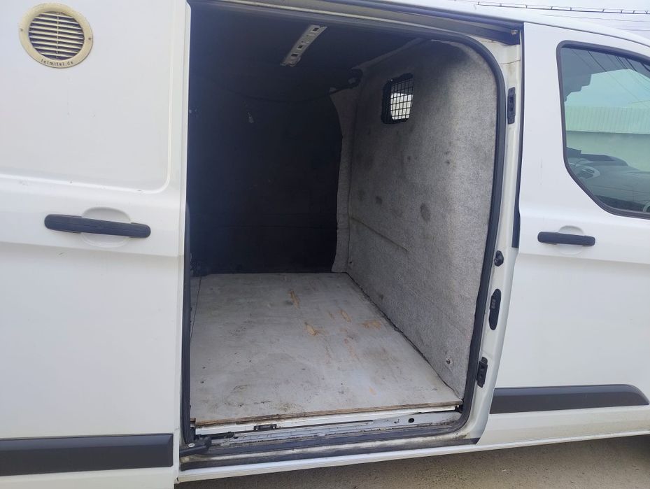 06/2014 Ford Transit Custom - 2.2D 155CP E5 - Clima * Pilot