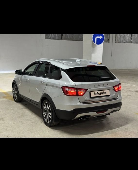 Продам веста кросс  читайте описание