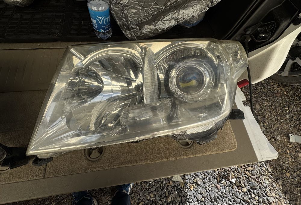 Фары крузак оригинал