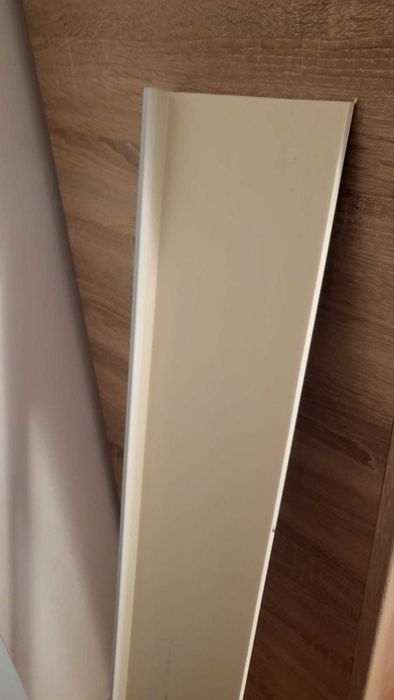 Pervaz de plastic, perfect pentru proiectele tale!