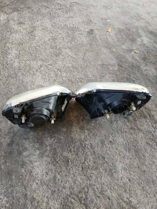 Фарове за Опел Мерива