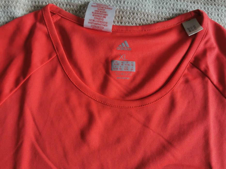 Спортна тениска Adidas