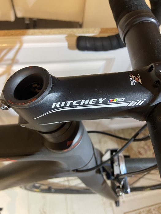 Bicicleta de sosea Canyon Ultimate cf Slx