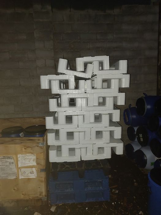 Продам поддоны пластиковые