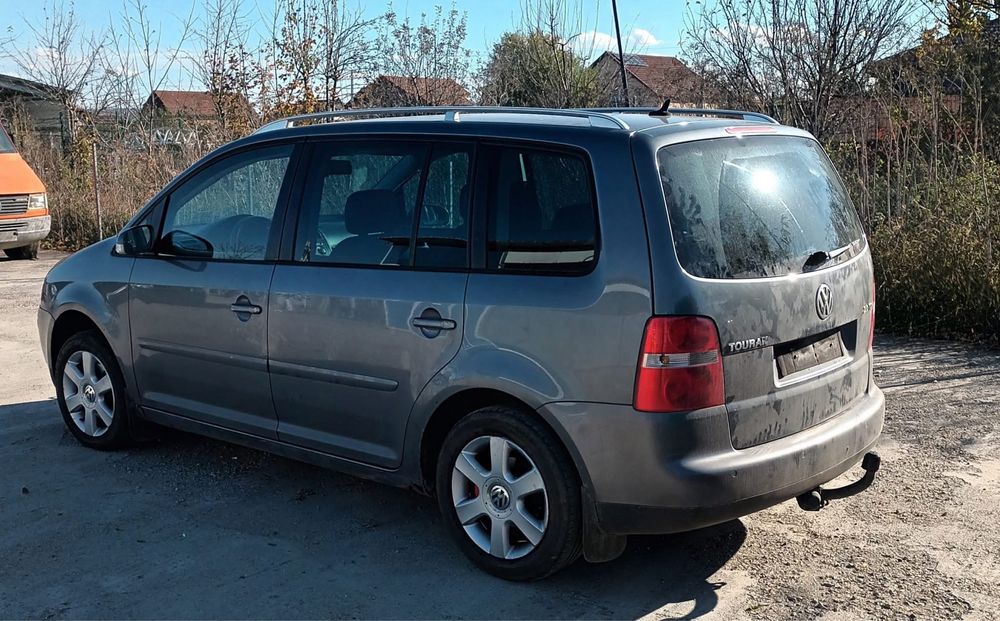 Dezmmebrez Volkswagen Touran 2.0 tdi BKD