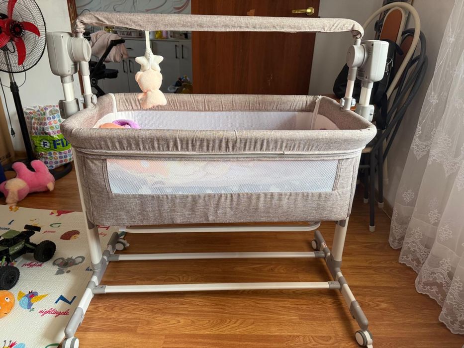 Манеж детская молочный