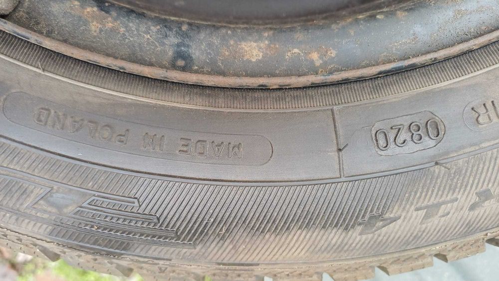 Roti anvelope vara/iarna 185/60 R14 cu jante din tabla