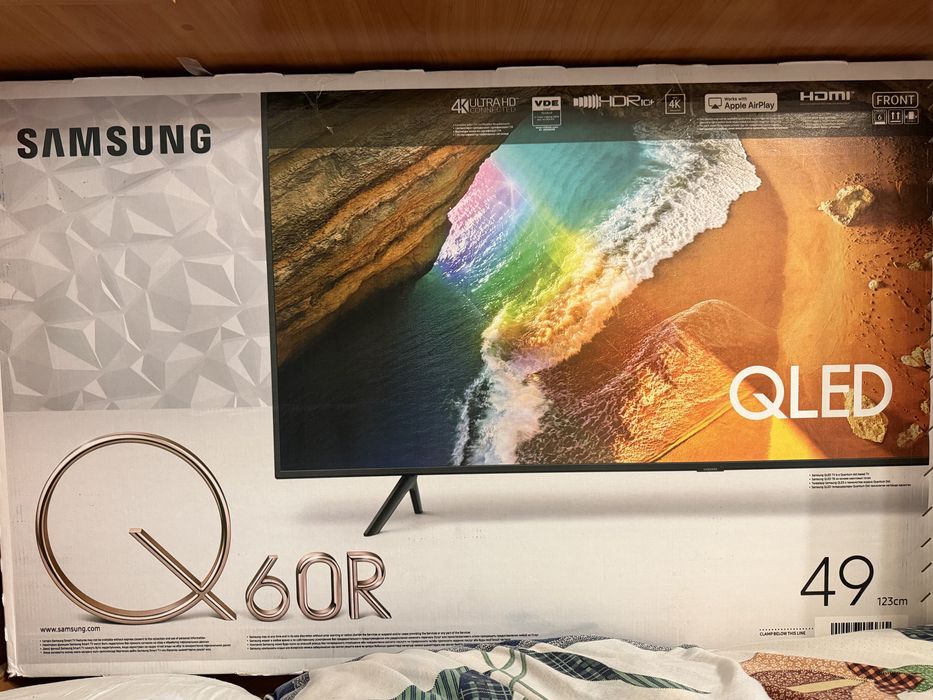 Телевизор Samsung 123см
