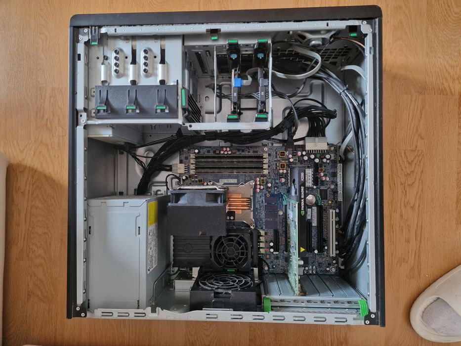 Pc HP Z420  Octa Core XEON E5- 1620 v2 3.7ghz 32gb ram