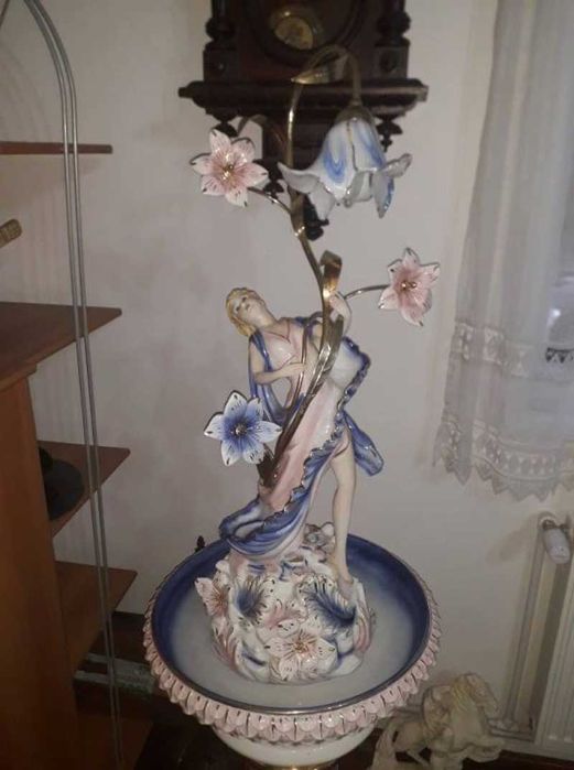 Veioza fantana artizanala din portelan