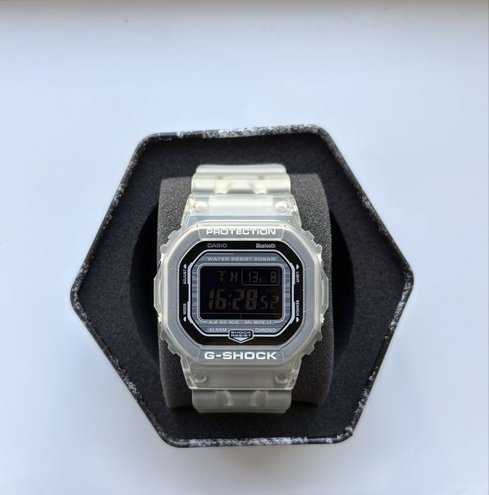 Ceas G-shock DW-B5600G-7ER