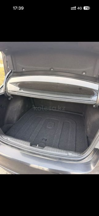 Продам автомобиль Chevrolet Cruze 2013