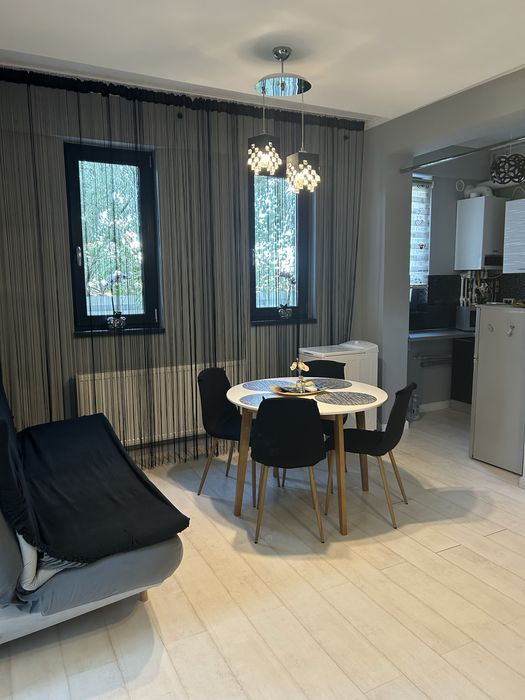 Inchiriez apartament 2 camere Mamaia Nord