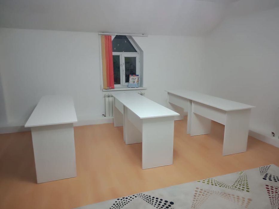 Продаётся учебный парта