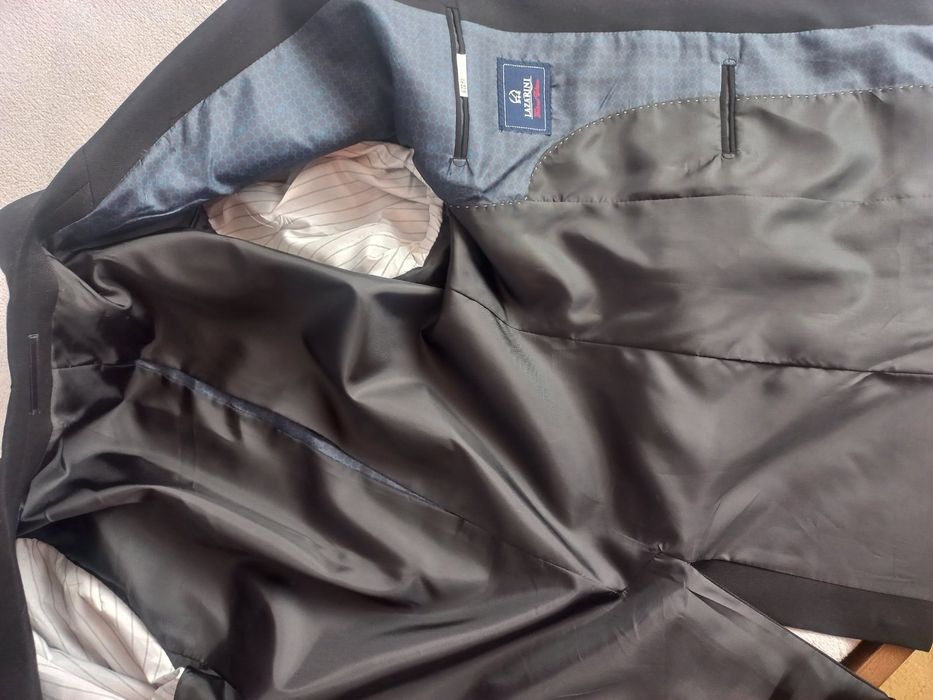 LAZARINI! - Мъжки костюм за бал!