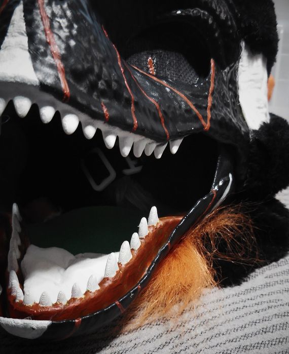 продается маска раптора