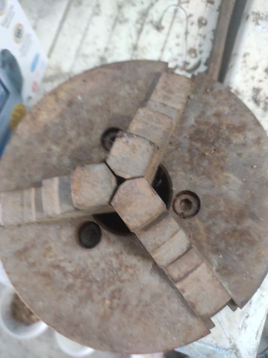 Продам патрон трехкулачковый