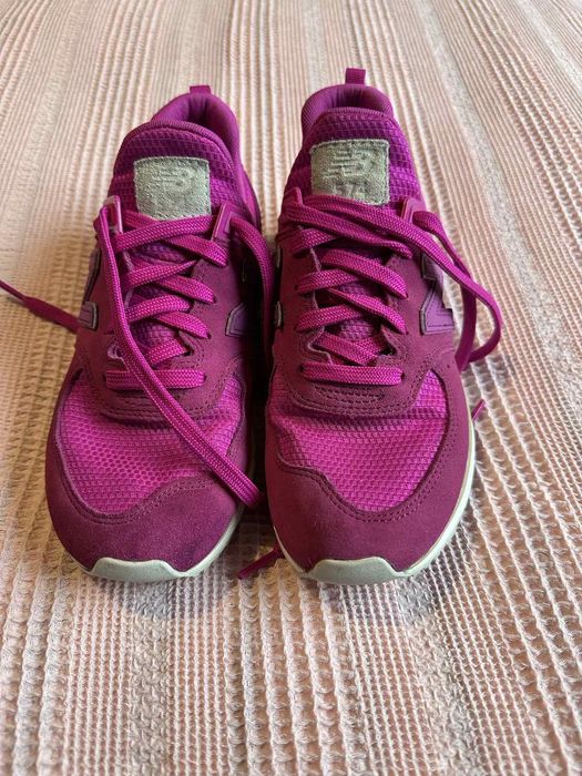 Уникални и много удобни маратонки на New balance .