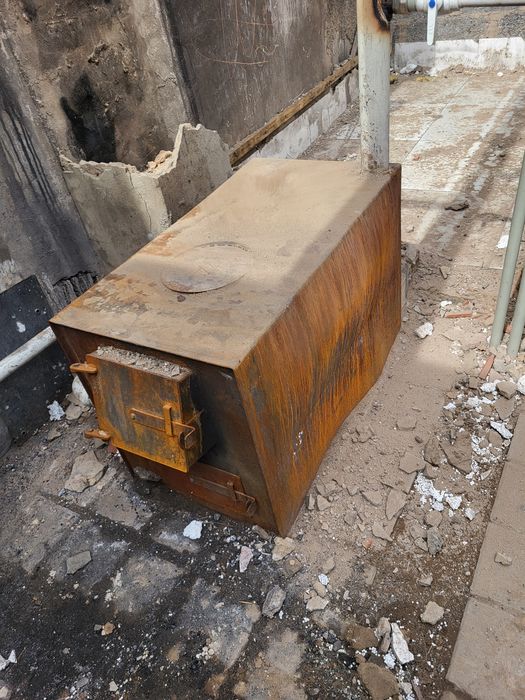 Продам котёл бу для твёрдо топлива