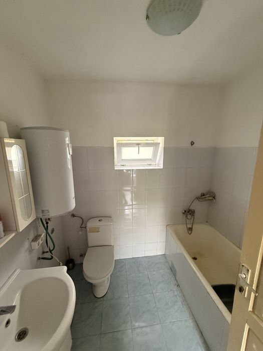 Casa si teren de vanzare com Pirscoveni, 30 min de Craiova