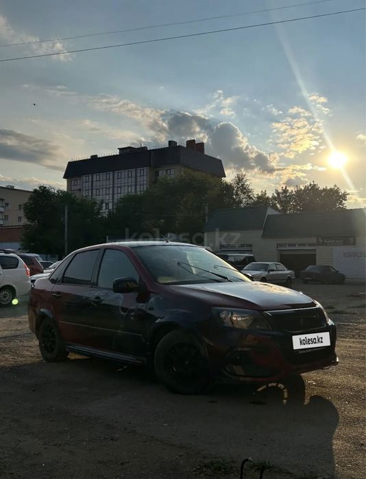 Ваз Lada granta 2190   .  выпуск 2013 года