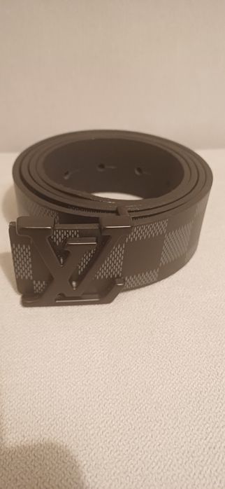 Vând curea louis Vuitton