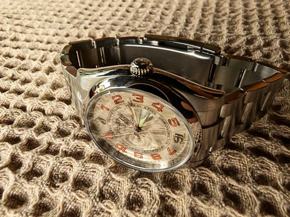 Продавам оригинален часовник rolex