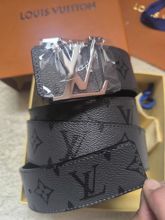 Различни модели колани