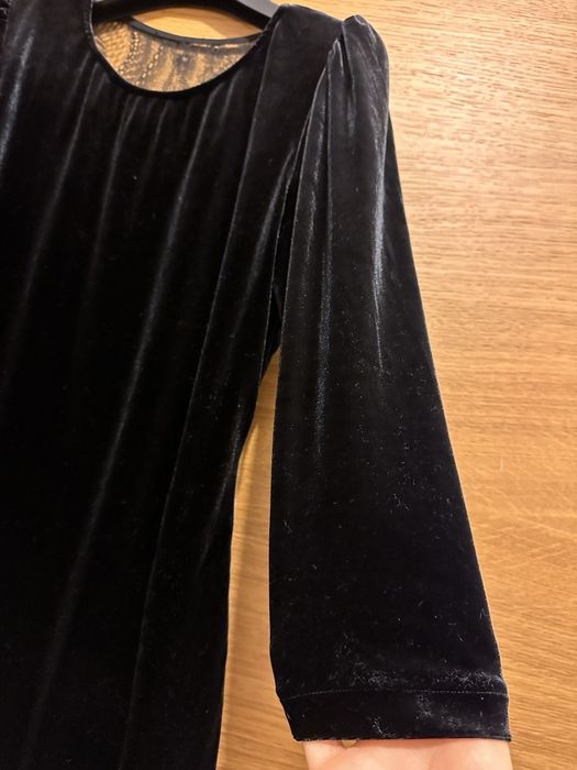 Zara плюшена рокля с дантелен гръб