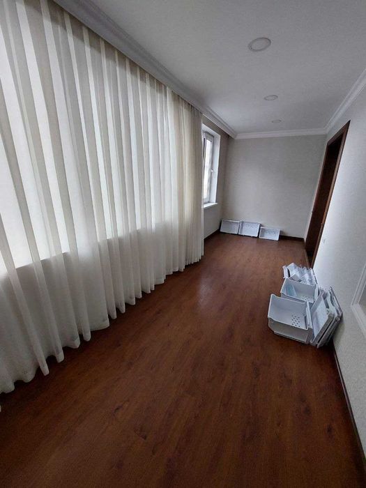 Сдаётся квартира  Шох мед  Айбек