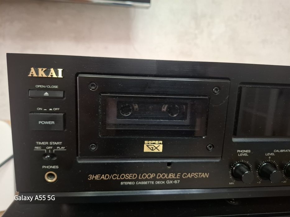 Продаются  AKAI GX-67