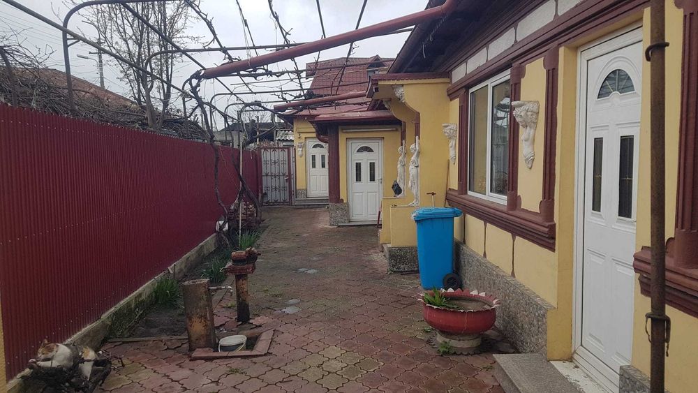 Vând URGENT  casã Chercea şos Baldovinești
