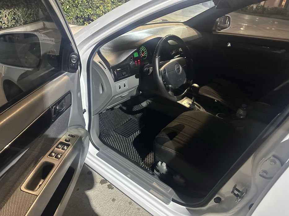 Gentra своя 2019 год автомат белая чистая