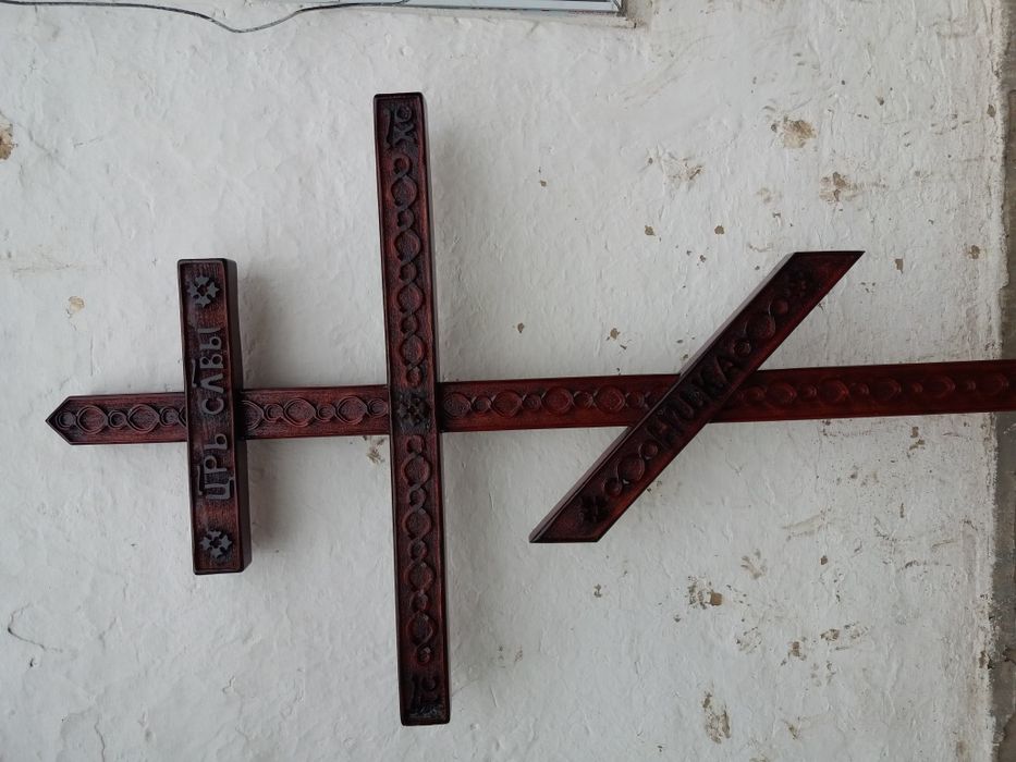 Крест надгробный