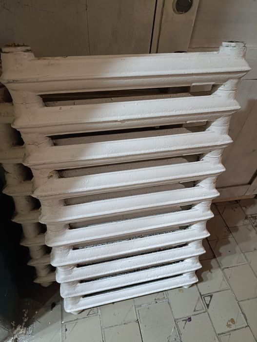 Батарея чугунная