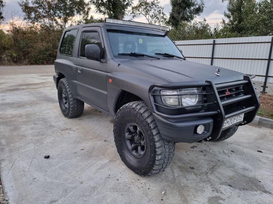 Pajero 3.0 v6  cutie manuala