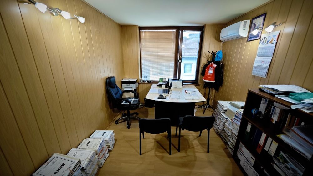 Продава се Тристаен апартамент в Ловеч, Център - 96 кв.м за 730 €/кв.м - Снимка #8