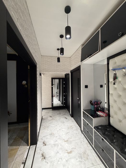 Квартира 5 ти комнатня квртира